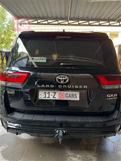 تۆیۆتا لاند کروزەر
